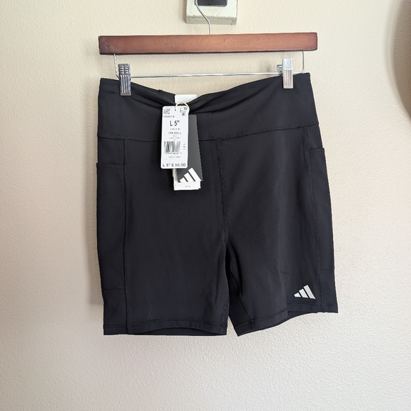 adidas Pants - NEW Adidas Womens Own The Run Short Leggings Size Large 5 Inch Inseam Black
